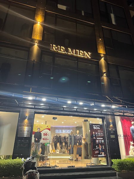 May đo vest nam đẹp Markus And Co, tailor for suits and blazers in Ho Chi Minh City (Saigon) — photo 5 of 6