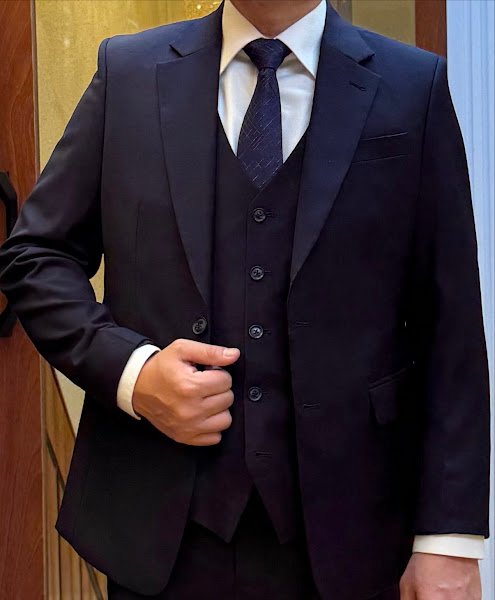 Minh Chau Bespoke, tailor for suits and wedding suits in Ho Chi Minh City (Saigon) — photo 3 of 6