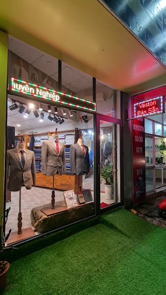 Nhà may Minh Quy Veston-Blazer, tailor for suits and blazers in Da Nang — photo 4 of 6
