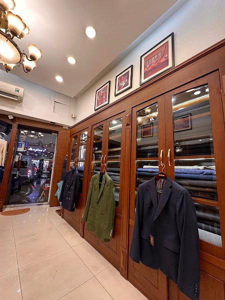 Nhut Tailor, tailor for suits and three-piece suits in Ho Chi Minh City (Saigon) — photo 2 of 6
