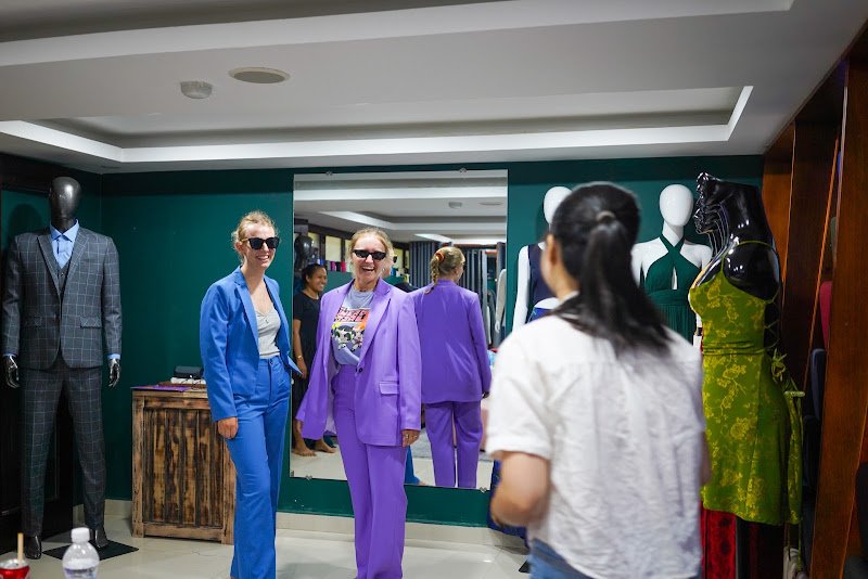 Old Town Tailors, tailor for suits and shirts in Hoi An — photo 3 of 6