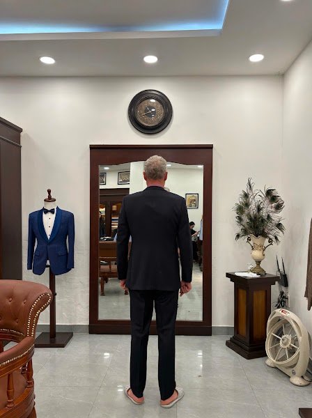 Paul Bespoke Tailor, tailor for suits and tuxedos in Da Nang — photo 3 of 6