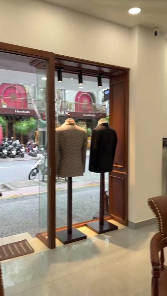 Paul Tailor, tailor for suits and vests in Da Nang — photo 3 of 6