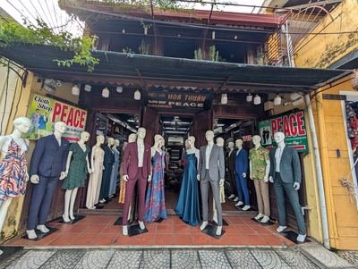 Peace Cloth Shop, tailor in Hoi An
