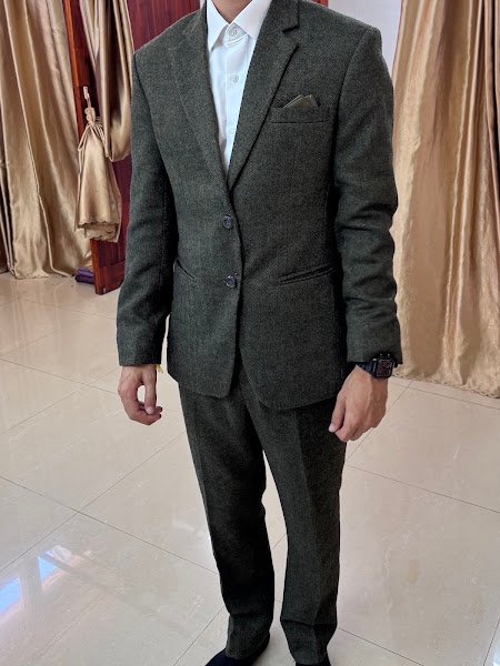 Peace Cloth Shop, tailor for suits (strong for groups and wedding parties) and shirts in Hoi An — photo 3 of 6