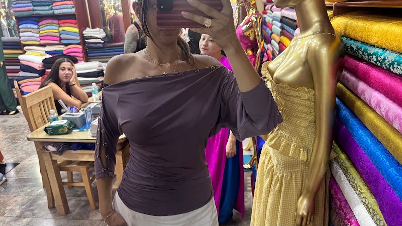 Pink Lotus Tailor, tailor for suits and shirts in Hoi An — photo 3 of 6