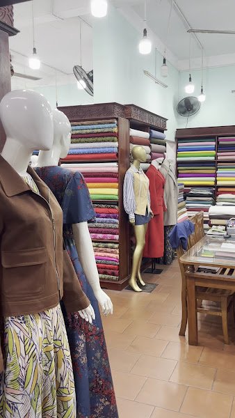 Pink Lotus Tailor, tailor for suits and shirts in Hoi An — photo 5 of 6