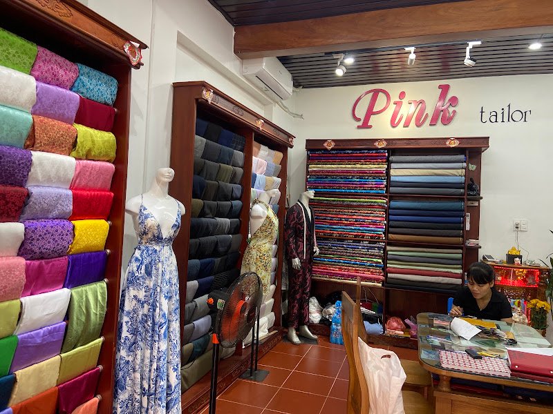 Pink Tailor, tailor for suits and dresses in Hoi An — photo 2 of 6
