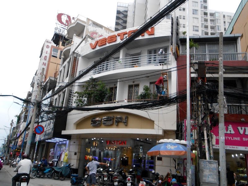 Queens collection, tailor for dresses and shirts in Ho Chi Minh City (Saigon) — photo 4 of 5