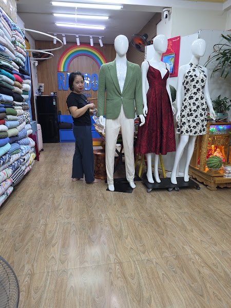 Rainbow Tailor, tailor for linen and suits in Hoi An — photo 3 of 6