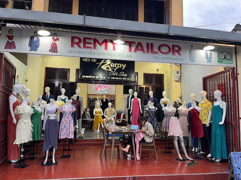 Remy Tailor Hoi An, tailor for suits and women's suits in Hoi An — photo 5 of 6