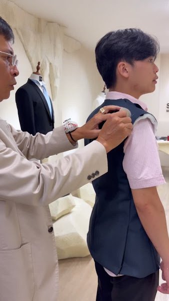 S.T Tailor, tailor for suits and shirts in Ho Chi Minh City (Saigon) — photo 2 of 6