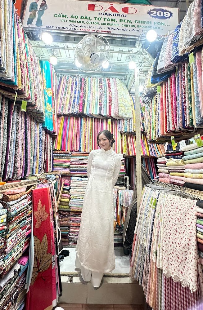 Sakura Tailor, tailor for dresses and ao dai in Ho Chi Minh City (Saigon) — photo 1 of 4