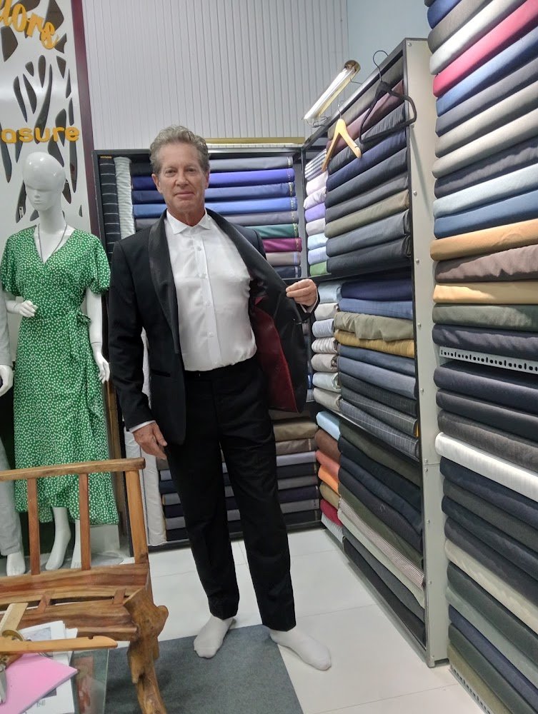 Secret Beach Tailors, tailor for suits and dresses in Hoi An — photo 1 of 6