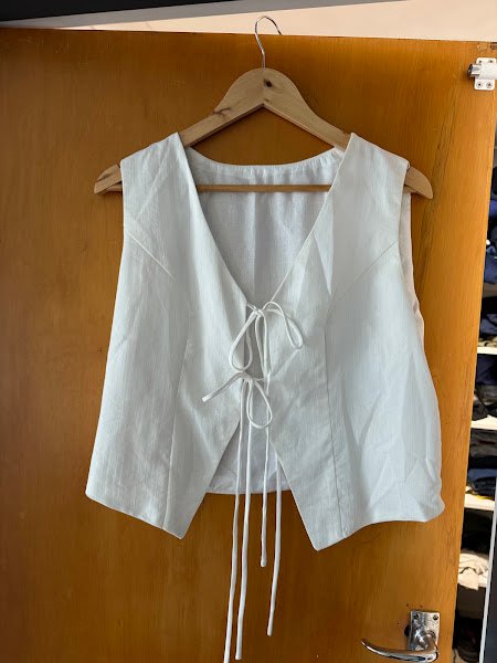 Secret Beach Tailors, tailor for suits and dresses in Hoi An — photo 3 of 6