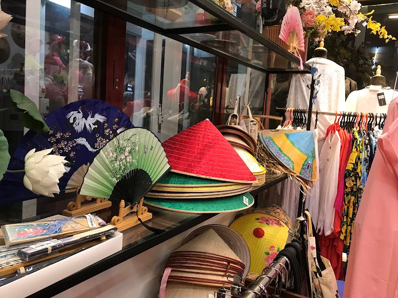 Shop Cát Cát- VietNamSilk, tailor for silk and linen in Phu Quoc — photo 3 of 6