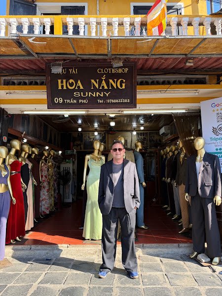 Sunny Tailor ( shop vải Hoa Nắng ), tailor for suits and dresses in Hoi An — photo 5 of 6