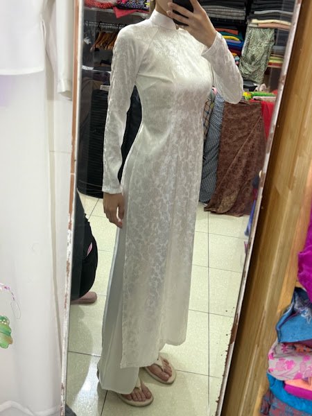Tailor's Alley Clothing and Tailor, tailor for dresses and trousers in Ho Chi Minh City (Saigon) — photo 5 of 6