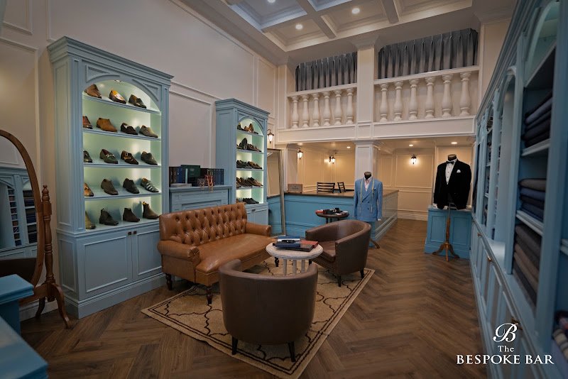 The Bespoke Bar, tailor for suits in Hanoi — photo 5 of 6