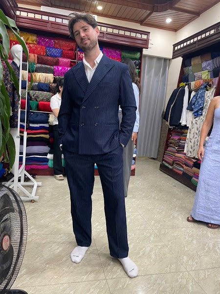 The Vy, tailor for suits and shirts in Hoi An — photo 3 of 6