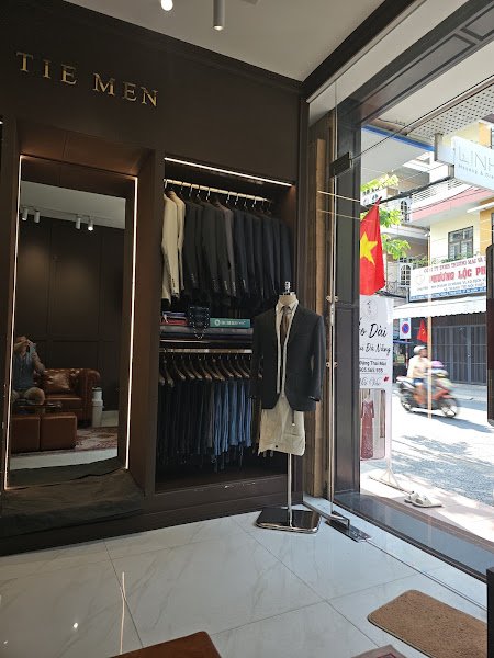 Tie Men, tailor for suits and tuxedos in Ho Chi Minh City (Saigon) — photo 4 of 6