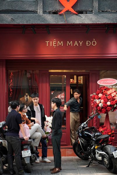 Tiệm may Đỏ, tailor for suits and dresses in Hanoi — photo 2 of 6