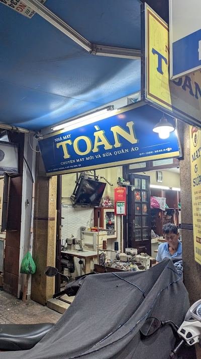 Toan Tailor, tailor in Saigon