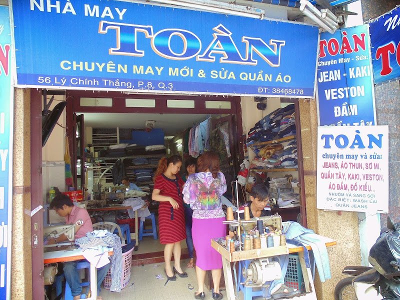 Toan Tailor, tailor for alterations and copying your garments in Ho Chi Minh City (Saigon) — photo 3 of 6