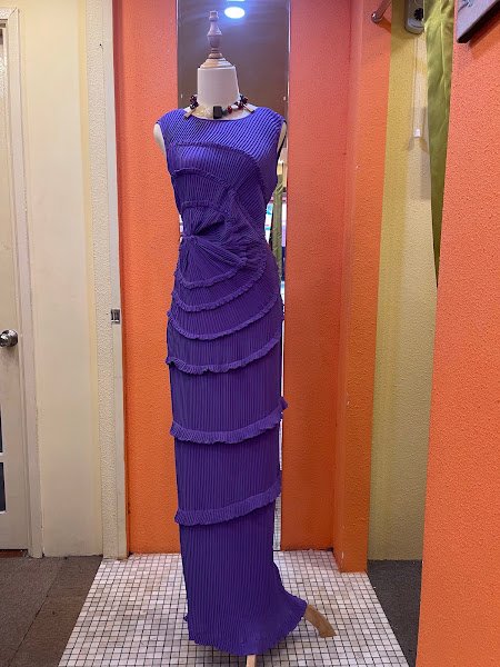 Trixie Silk, tailor for ao dai and silk in Ho Chi Minh City (Saigon) — photo 2 of 6
