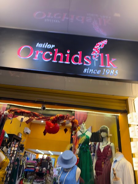 TuyetLan Orchids Tailor, tailor for silk and dresses in Ho Chi Minh City (Saigon) — photo 5 of 6