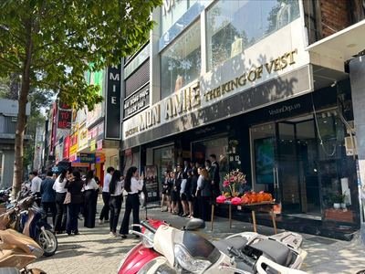 VestonDep, tailor in Saigon